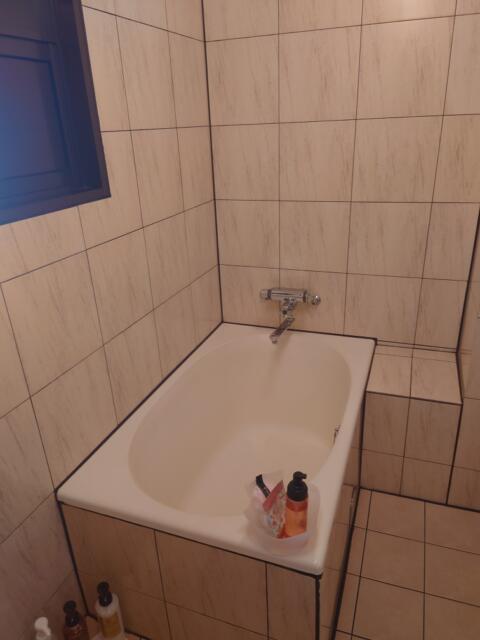ホテルSAVOY(台東区/ラブホテル)の写真『502号室浴槽』by そこそこの人生