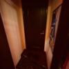 ホテル Ｘ(豊島区/ラブホテル)の写真『401号室の玄関』by miffy.GTI