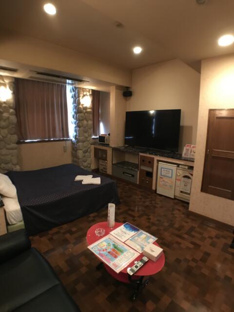 ア・プレスト(浜松市/ラブホテル)の写真『32号室　ベットルーム』by ま〜も〜る〜