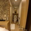 ホテル 小山 (KOYAMA）(新宿区/ラブホテル)の写真『101号室のトイレ　ウォシュレット 左に浴室』by angler