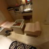 HOTEL ZERO MARUYAMA(渋谷区/ラブホテル)の写真『302号室のテーブルセット。向かい合わせなのが残念。』by angler