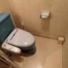 ホテル Be・zen(ビ・ゼン)(大阪市/ラブホテル)の写真『405号室。洗面所内のドア無しトイレ。』by 航平