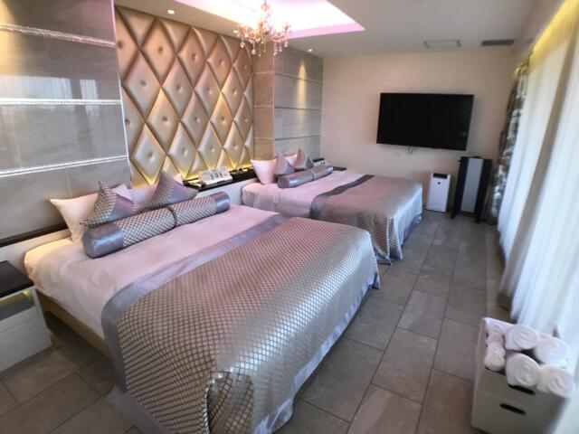 HOTEL Dior7(ディオールセブン)(浜松市/ラブホテル)の写真『401号室　ベットルーム』by ま〜も〜る〜