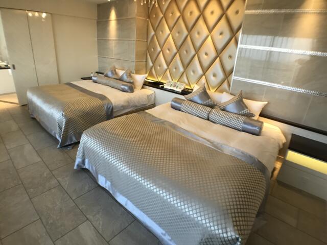 HOTEL Dior7(ディオールセブン)(浜松市/ラブホテル)の写真『401号室　ベットルーム　別角度』by ま〜も〜る〜