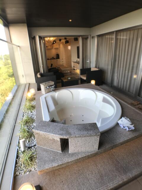 HOTEL Dior7(ディオールセブン)(浜松市/ラブホテル)の写真『401号室　露天風呂』by ま〜も〜る〜