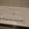 HOTEL ZERO(横浜市港北区/ラブホテル)の写真『701号室（浴槽幅110㎝（ペットボトル5.5本分）ジャグジー）』by 格付屋