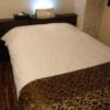 Hotel BALIBALI（バリバリ）(品川区/ラブホテル)の写真『701号室 ベッド全景(新しい感じですが、スプリングの軋む音が大きかったです)』by 舐めたろう