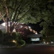 HILLS HOTEL EVE(ヒルズホテルイヴ)(米子市/ラブホテル)の写真『夜の外観』by まさおJリーグカレーよ