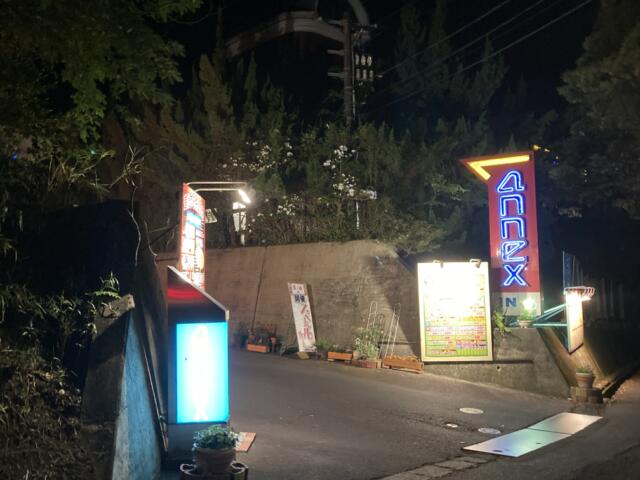 ホテルアネックスたまゆ(松江市/ラブホテル)の写真『夜の外観』by まさおJリーグカレーよ