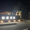 出雲長屋（IZAUMO NAGAYA)(出雲市/ラブホテル)の写真『夜の外観』by まさおJリーグカレーよ