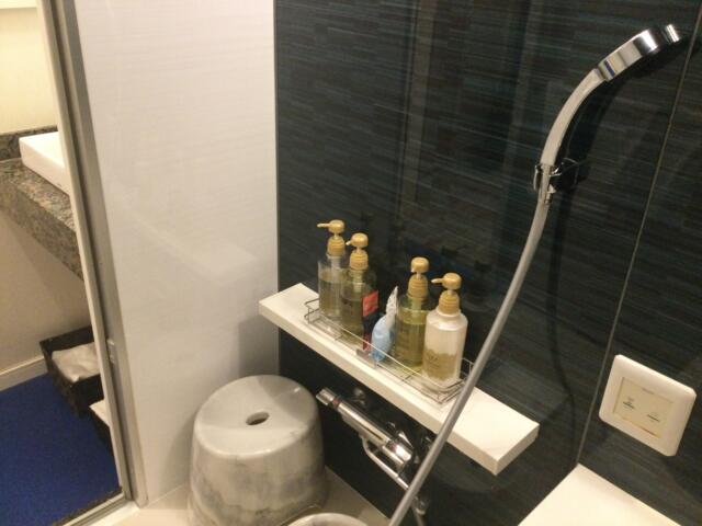 ホテル ZERO Ⅱ’(渋谷区/ラブホテル)の写真『111号室 浴室』by ACB48