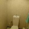 GRAND CRU(大阪市/ラブホテル)の写真『402号室（トイレはTOTO製ながらウォシュレットなし）』by 格付屋