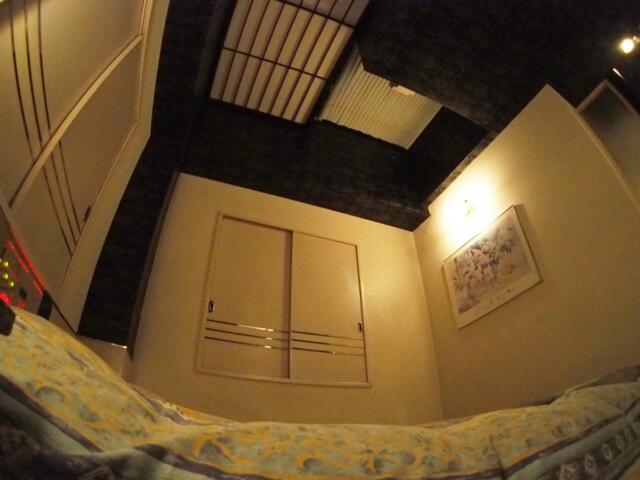 IMAGE２(立川市/ラブホテル)の写真『505号室、天窓』by koge