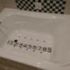 HEART HOTEL(渋谷区/ラブホテル)の写真『301号室（浴槽幅90㎝（ペットボトル4.5本分）片側台形型ジャグジー）』by 格付屋
