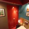 OLD SWING MUSIC STYLE HOTEL(渋谷区/ラブホテル)の写真『402号室　なぜか赤い窓』by angler