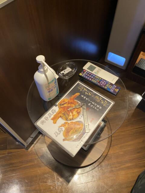 ホテルモアナ(新宿区/ラブホテル)の写真『601号室(テーブル)』by こねほ