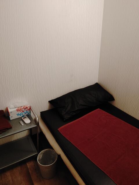 レンタルルーム ROOMS(新宿区/ラブホテル)の写真『21号室 全景1』by ましりと