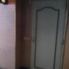 ホテル 貮番館(墨田区/ラブホテル)の写真『505号室 部屋前。チャイムあり。廊下が暗すぎる』by なめろう