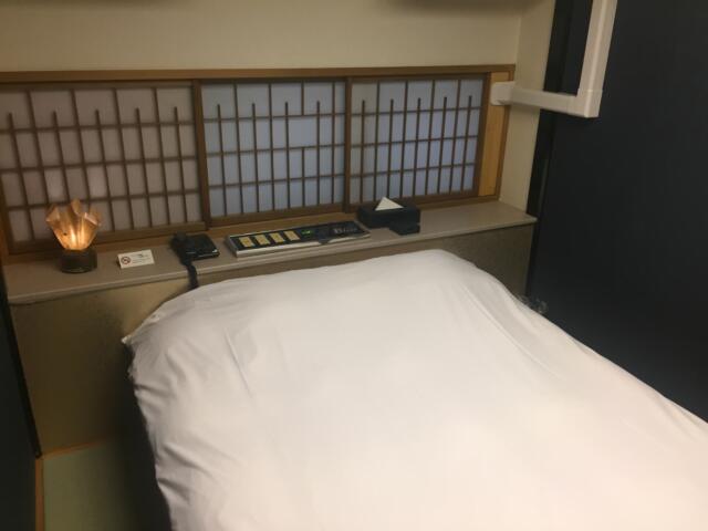 HOTEL Bless（ブレス)(新宿区/ラブホテル)の写真『403号室　ベッド③』by hireidenton