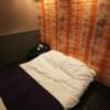 HOTEL ENJU 別邸万華(台東区/ラブホテル)の写真『204号室、ベッド』by いつものヤマザキ