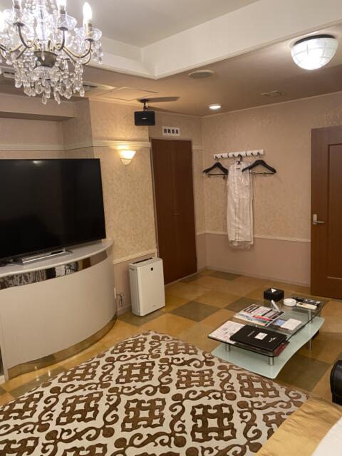 ホテル GIA（ガイア）(宇都宮市/ラブホテル)の写真『603号室(左奥から手前)』by こねほ