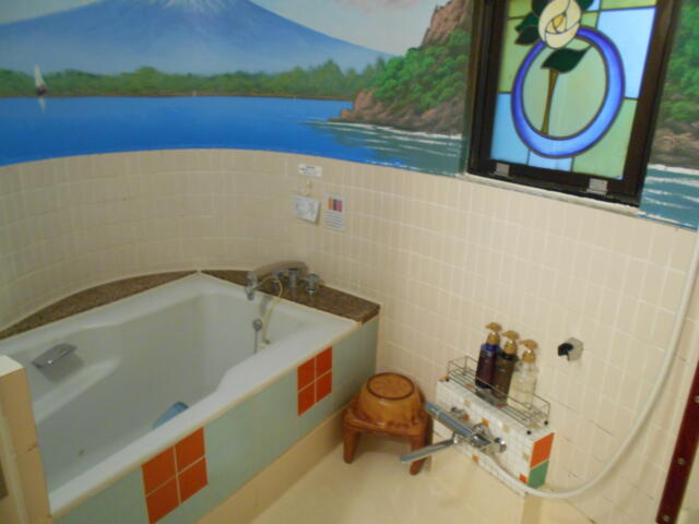 ホテル アーカス(立川市/ラブホテル)の写真『303号室、バスルーム』by もんが～