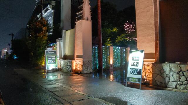 厚木ゲートバリ(厚木市/ラブホテル)の写真『22年6月の料金看板です。』by キジ