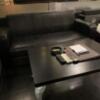 シーズ鶯谷(台東区/ラブホテル)の写真『203号室　客室（テーブル，ソファ）』by 鶯谷人
