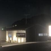HOTEL FLOS(いわき市/ラブホテル)の写真『夜の外観』by まさおJリーグカレーよ