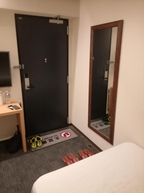 HOTEL Plaisir Akihabara(ホテルプレジール秋葉原)(千代田区/ラブホテル)の写真『202号室、部屋、奥からです。(22,6)』by キジ
