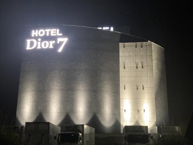 Dior7つくば(土浦市/ラブホテル)の写真『夜の外観』by まさおJリーグカレーよ
