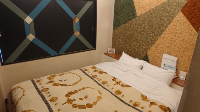 インパル21(小山市/ラブホテル)の写真『205号室 ベッド』by 怠け蟻