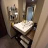 HOTEL ALLURE（アリュール）(渋谷区/ラブホテル)の写真『102号室　洗面台』by angler