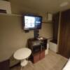 HOTEL ALLURE（アリュール）(渋谷区/ラブホテル)の写真『102号室　ベッド足元側』by angler