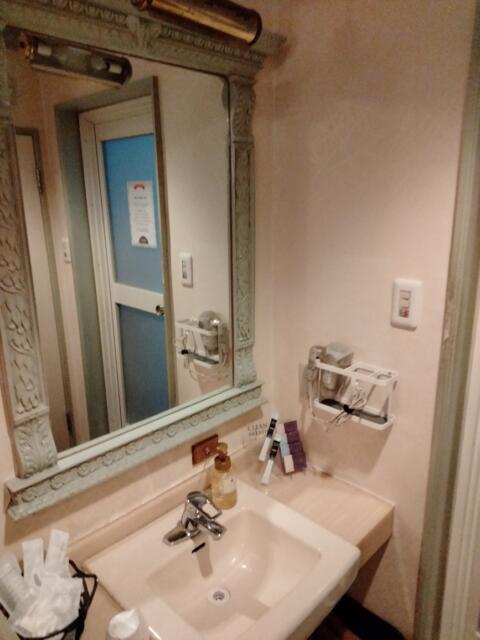 ホテルスマイル(豊島区/ラブホテル)の写真『302号室 洗面台』by 巨乳輪ファン