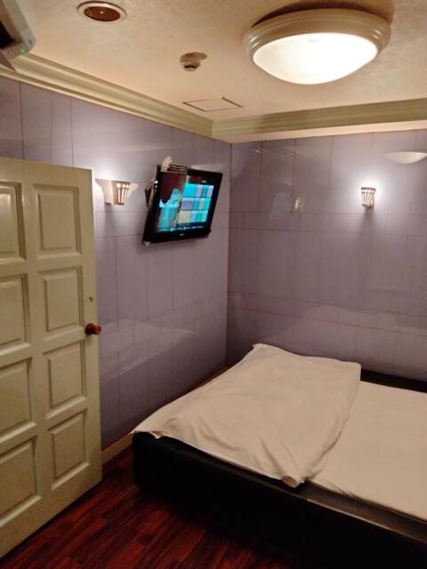 ホテルスマイル(豊島区/ラブホテル)の写真『302号室 ベッド2』by 巨乳輪ファン