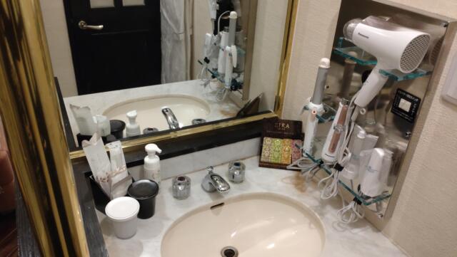 HOTEL R&N（レストアンドネスト）(蕨市/ラブホテル)の写真『302号室　洗面所』by でこた