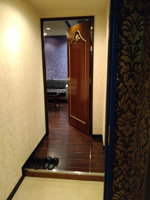 HOTEL LIXIA（リクシア）(豊島区/ラブホテル)の写真『405号室 玄関から室内』by なめろう