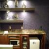 HOTEL LIXIA（リクシア）(豊島区/ラブホテル)の写真『405号室 ソファーの左に電子レンジ、冷蔵庫、食器類』by なめろう