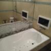 HOTEL LIXIA（リクシア）(豊島区/ラブホテル)の写真『405号室 バスルーム。バスタブの横に大きな鏡あり』by なめろう