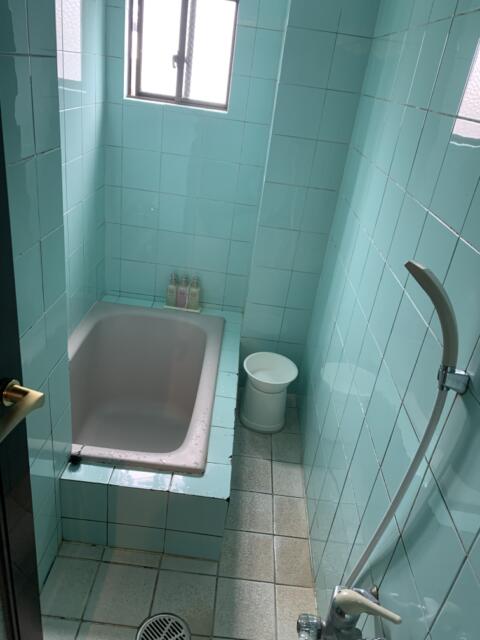 ドルフィン(新宿区/ラブホテル)の写真『403号室の浴室』by A&R