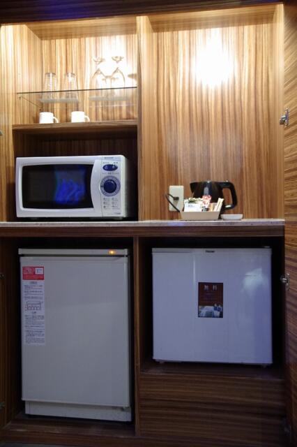 HOTEL LOTUS千葉(八千代市/ラブホテル)の写真『22号室　備品類』by マーケンワン
