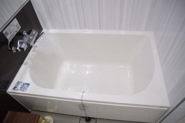 AMAND HOTEL（アマンド）(文京区/ラブホテル)の写真『802号室　浴槽』by マーケンワン