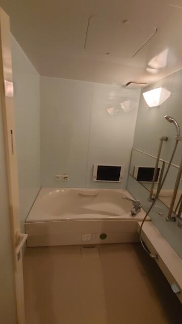 Elegance room La・Vita（ラヴィータ）(南相馬市/ラブホテル)の写真『103号室 浴室』by ないとん