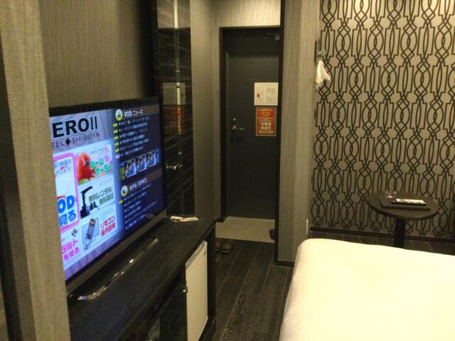 ホテル ZERO Ⅱ’(渋谷区/ラブホテル)の写真『212号室 洗面台から前室方向を見た室内』by ACB48