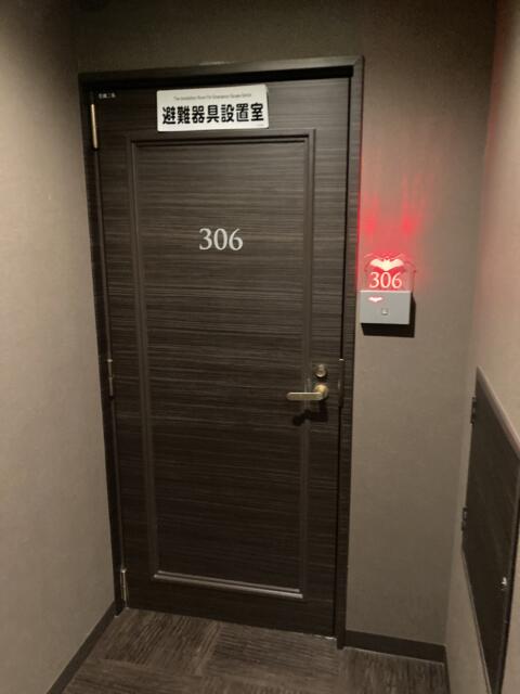 HOTEL schall（シャール）(台東区/ラブホテル)の写真『306号室ドア』by L&L