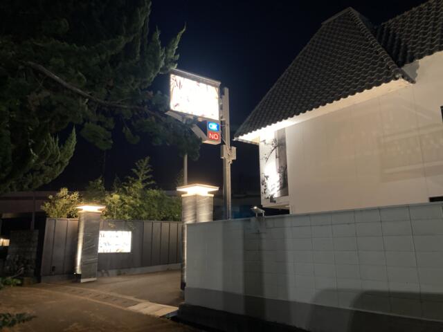 HOTEL IORI （イオリ）(甲斐市/ラブホテル)の写真『夜の入口』by まさおJリーグカレーよ