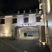 THE GRADO(ザグラード)浜松(浜松市/ラブホテル)の写真『夜の外観』by まさおJリーグカレーよ