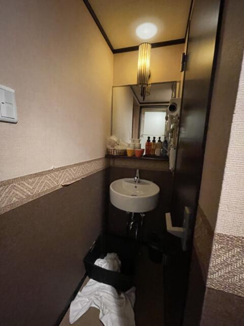 HOTEL DIVA（ディーバ）(青森市/ラブホテル)の写真『202号室、洗面所』by ジャーミン
