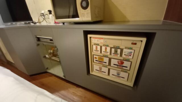 ZERO(渋谷区/ラブホテル)の写真『305号室　販売用冷蔵庫』by angler
